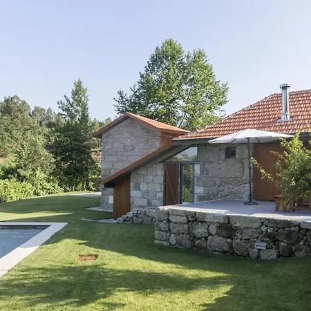 בית נופש Casa Fumeiro For 3 Persons *